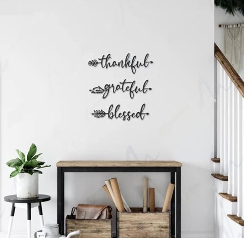 Beautiful wall hanging: Set of 3 round black wooden plaques with 'Thankful, Grateful, Blessed' designs for home, bedroom, office, or café décor.
